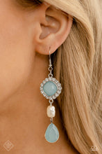Load image into Gallery viewer, Paparazzi Jewelry Fashion Fix Glimpses of Malibu 0423