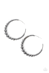 Paparazzi Jewelry Earrings Show Off Your Curves - Black