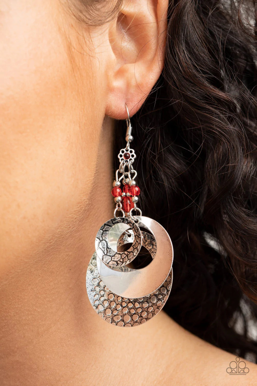 Paparazzi Jewelry Earrings Wanderlust Garden - Red