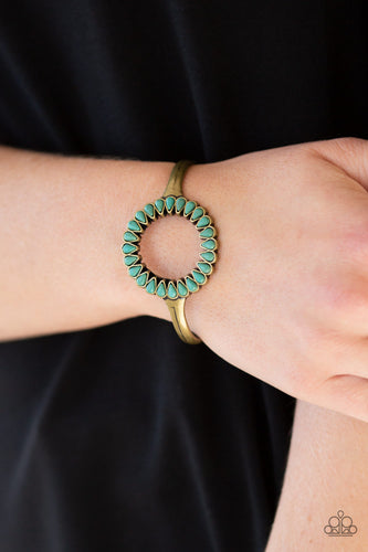 Paparazzi Jewelry Bracelet Divinely Desert - Brass