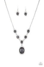 Load image into Gallery viewer, Paparazzi Jewelry Necklace Metro Medallion - Black