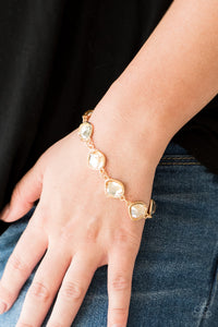 Paparazzi Jewelry Bracelet Perfect Imperfection - Gold
