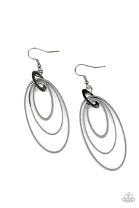 Paparazzi Jewelry Earrings Shimmer Surge - Black