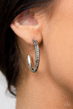 Load image into Gallery viewer, Paparazzi Jewelry Earrings Trail Of Twinkle - Silver