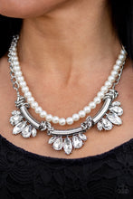 Load image into Gallery viewer, Paparazzi Jewelry Necklace Bow Before The Queen - White