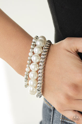 Paparazzi Jewelry Bracelet A PEARL-fect Ten - White