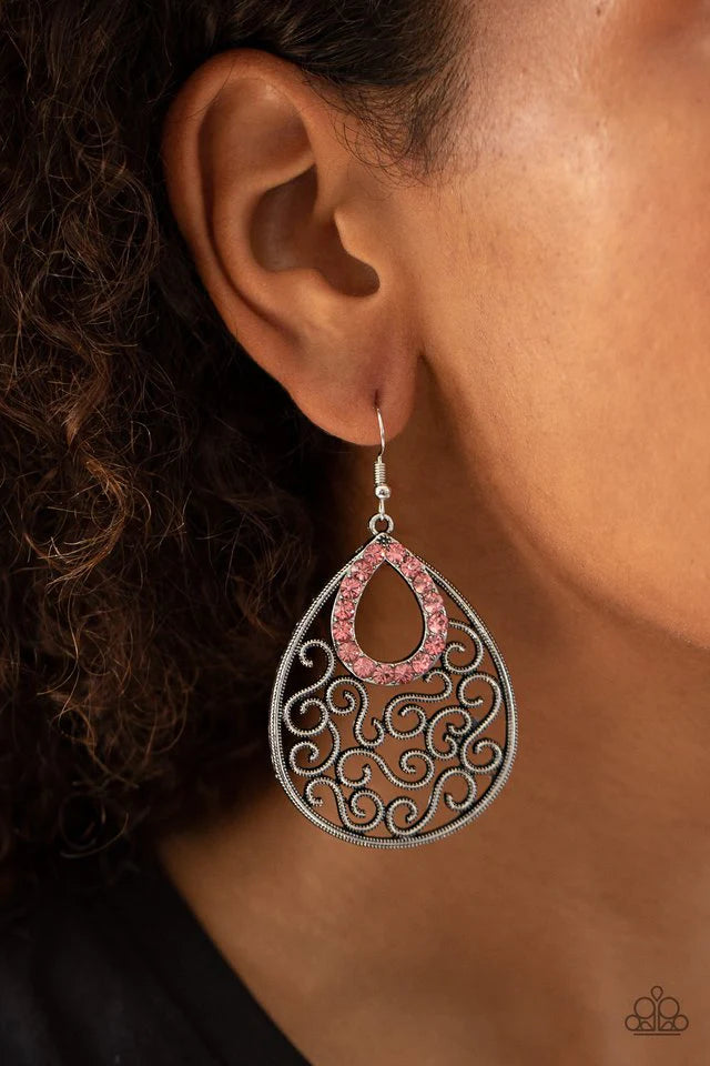 Paparazzi Jewelry Earrings Seize The Stage - Pink