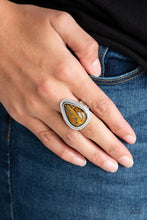 Load image into Gallery viewer, Paparazzi Jewelry Ring Mojave Mist - Brown