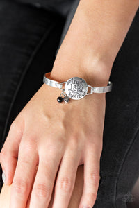 Paparazzi Jewelry Bracelet Total Trust - Black
