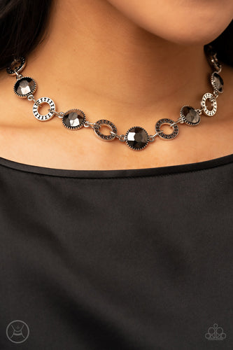 Paparazzi Jewelry Necklace Rhinestone Rollout - Silver