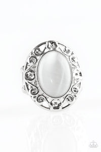 Paparazzi Jewelry Ring Moonlit Marigold - White