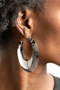 Paparazzi Jewelry Earrings Going OVAL-board - Silver