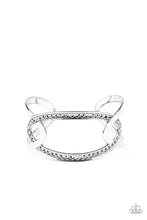 Load image into Gallery viewer, Paparazzi Jewelry Bracelet Never A Dull Moment - Silver