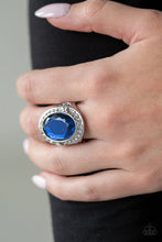 Load image into Gallery viewer, Paparazzi Jewelry Ring Queen Scene - Blue