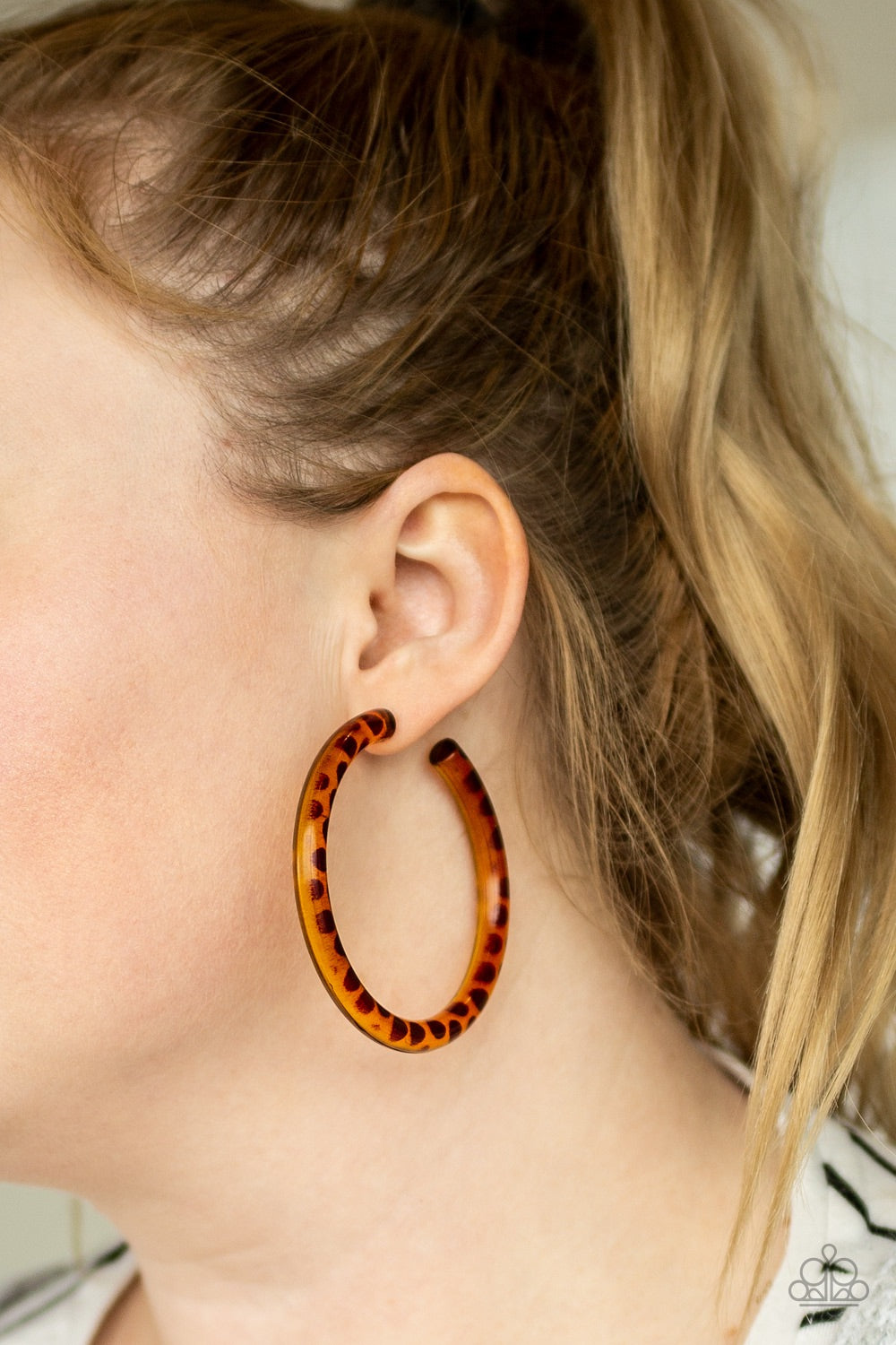 Paparazzi Jewelry Earrings Miami Minimalist - Brown