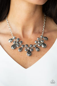 Paparazzi Jewelry Necklace Debutante Drama - Silver