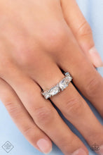 Load image into Gallery viewer, Paparazzi Jewelry Fashion Fix Fiercely 5th Avenue 0522