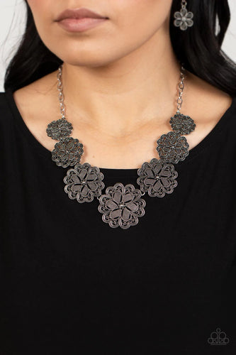 Paparazzi Jewelry Necklace Basketful of Blossoms - Silver