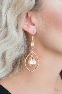 Paparazzi Jewelry Earrings Priceless - Gold
