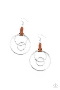 Paparazzi Jewelry Earrings Fearless Fusion - Brown