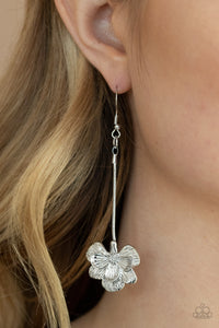Paparazzi Jewelry Earrings Opulently Orchid - Silver
