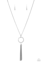 Load image into Gallery viewer, Paparazzi Exclusive Necklace Straight To The Top - White