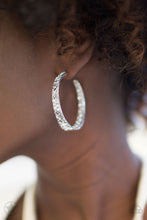 Load image into Gallery viewer, Paparazzi Jewelry Earrings GLITZY By Association