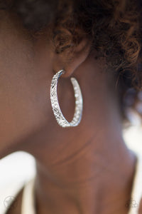 Paparazzi Jewelry Earrings GLITZY By Association