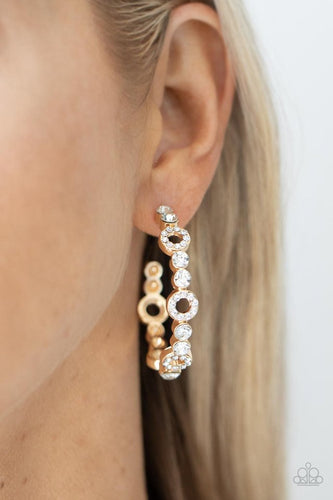 Paparazzi Jewelry Earrings Swoon-Worthy Sparkle - Gold