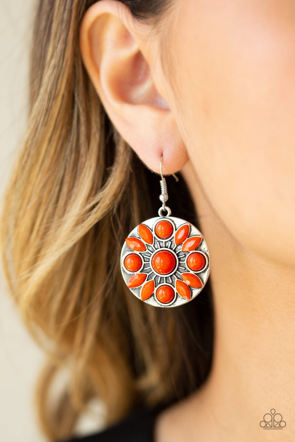 Paparazzi Jewelry Earrings Petal Paradise - Orange