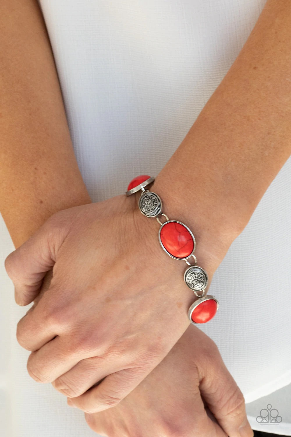 Paparazzi Jewelry Bracelet Cactus Country - Red