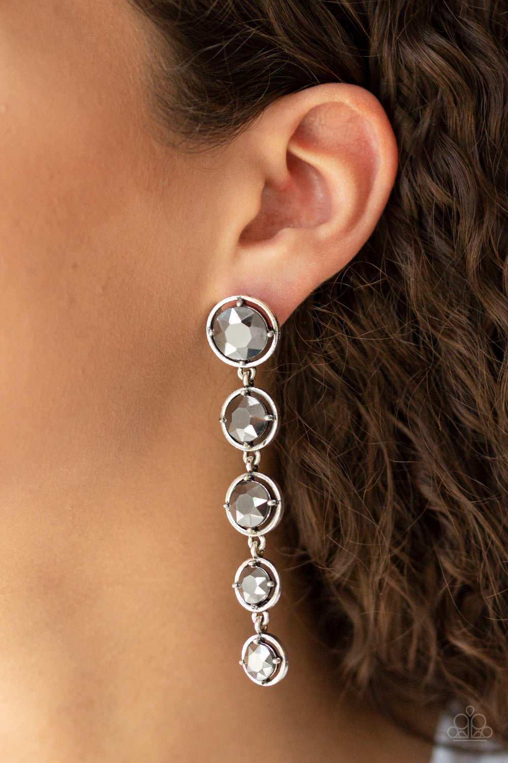 Paparazzi Jewelry Earrings Drippin In Starlight - Silver