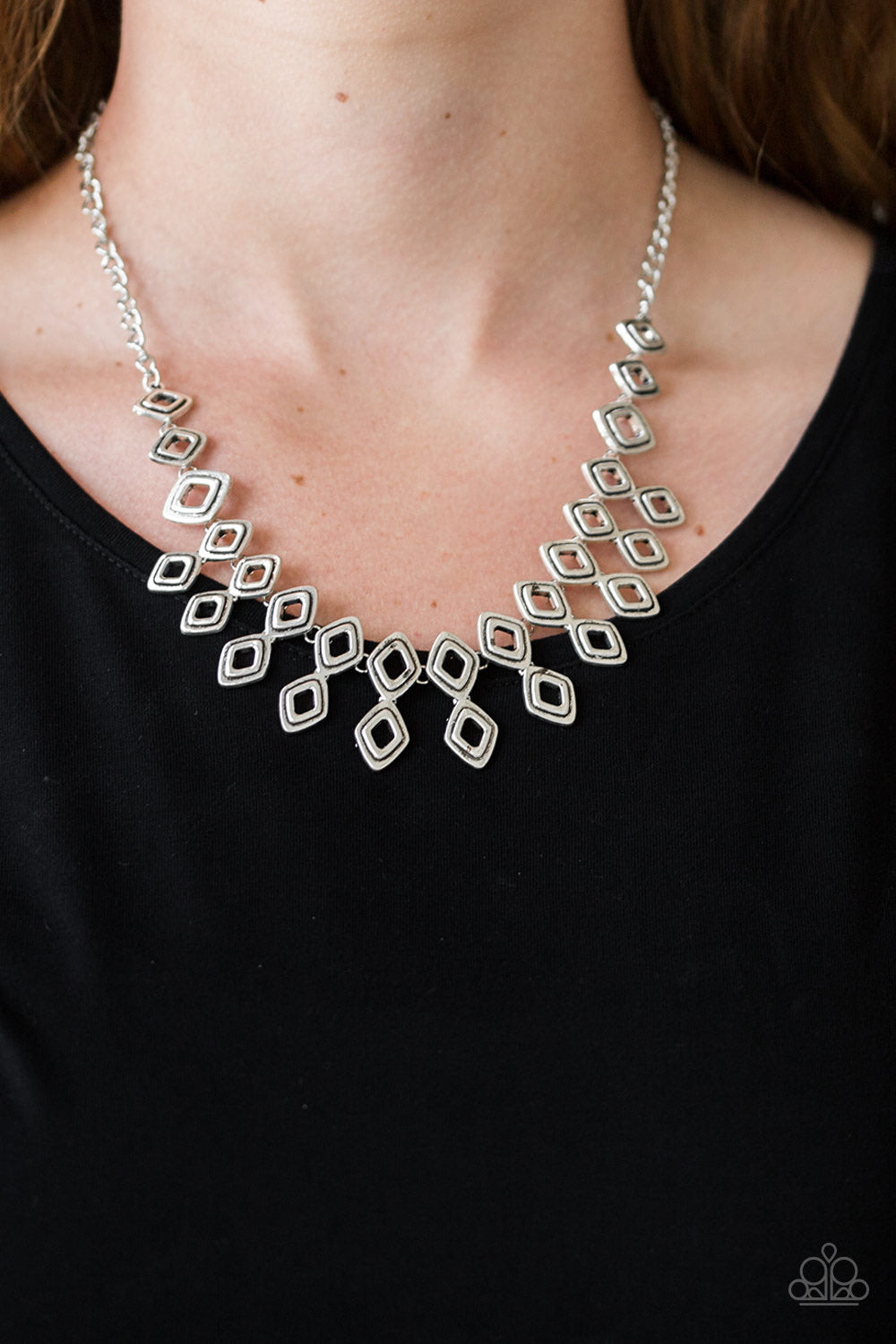 Paparazzi Jewelry Necklace Geocentric - Silver