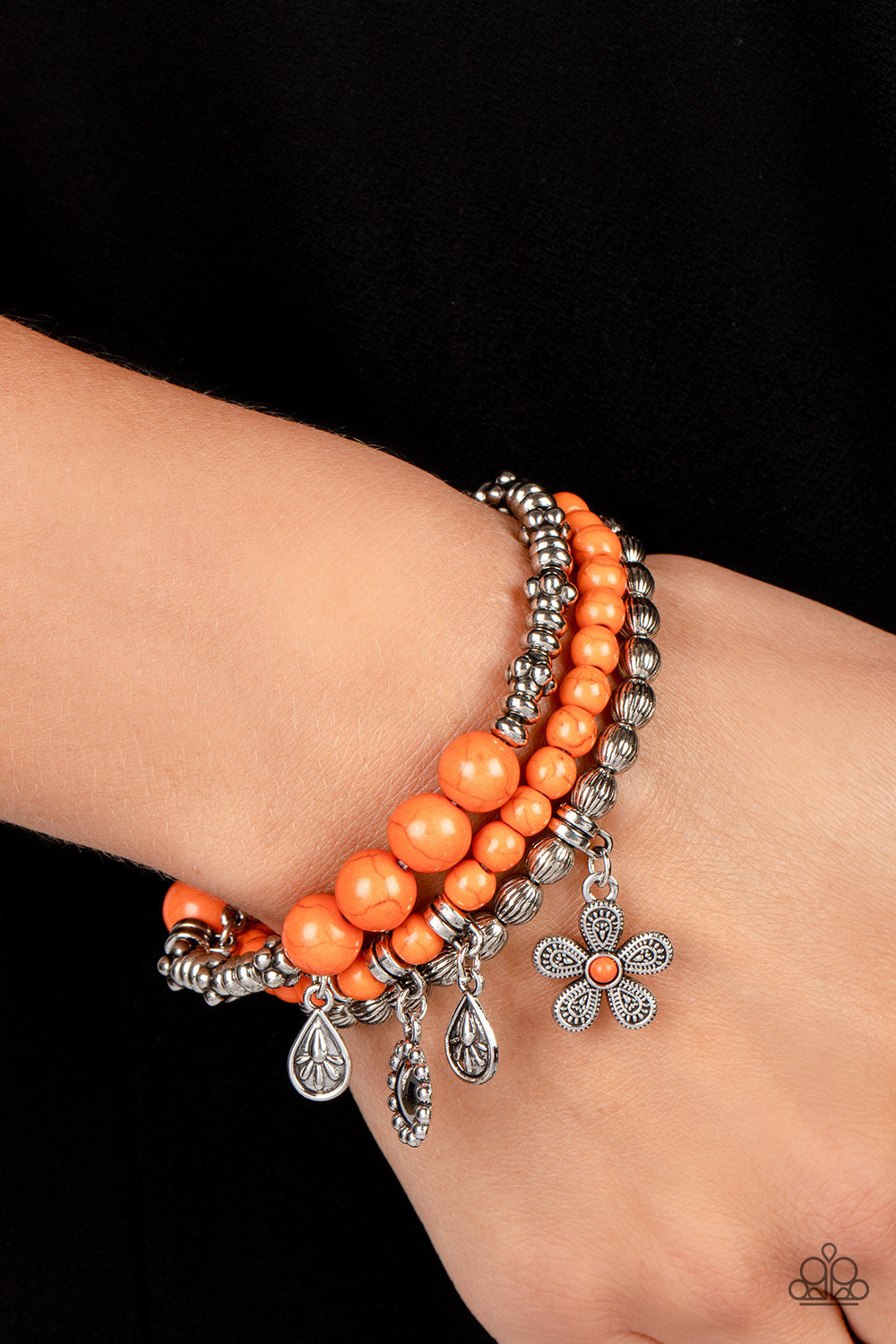 Paparazzi Jewelry Bracelet Individual Inflorescence - Orange