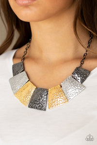 Paparazzi Jewelry Necklace Here Comes The Huntress - Multi
