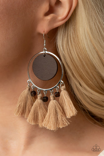 Paparazzi Jewelry Earrings Yacht Bait - Brown