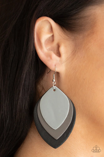 Paparazzi Jewelry Earrings Light as a LEATHER - Black