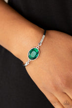 Load image into Gallery viewer, Paparazzi Jewelry Bracelet Definitely Dashing - Green