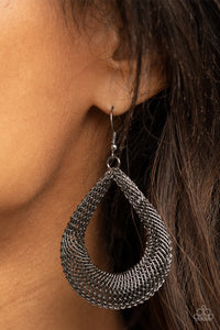 Paparazzi Jewelry Earrings A Hot MESH - Black