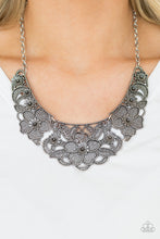 Load image into Gallery viewer, Paparazzi Jewelry Necklace Petunia Paradise - Silver