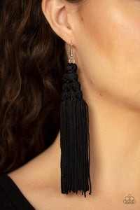 Paparazzi Jewelry Earrings Magic Carpet Ride - Black