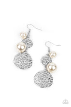 Load image into Gallery viewer, Paparazzi Jewelry Earrings Pearl Dive - white
