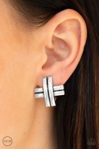 Paparazzi Exclusive Earrings Couture Crossover - Silver