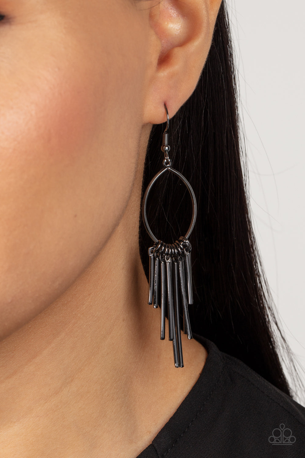 Paparazzi Jewelry Earrings Mood Swing - Black