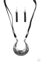 Load image into Gallery viewer, Paparazzi Jewelry Necklace Majorly Moonstruck - Black