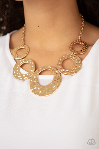 Paparazzi Jewelry Necklace Mildly Metro - Gold