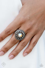 Load image into Gallery viewer, Paparazzi Jewelry Fashion Fix Glimpses of Malibu