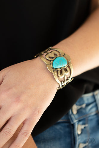 Paparazzi Jewelry Bracelet The MESAS are Calling - Brass