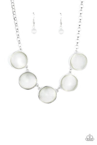Paparazzi Jewelry Necklace Ethereal Escape - White