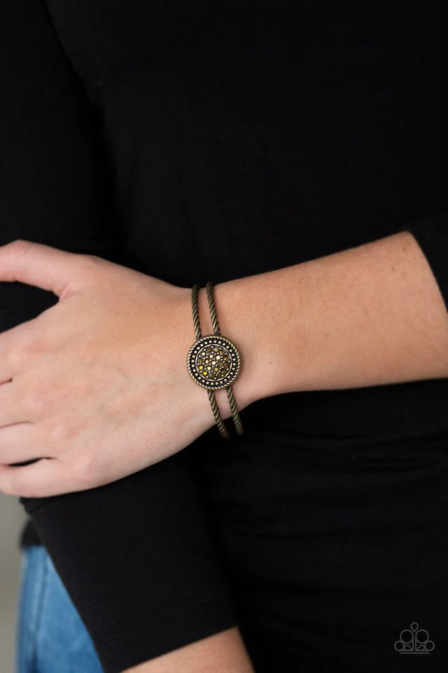 Paparazzi Jewelry Bracelet Definitely Dazzling - Brass